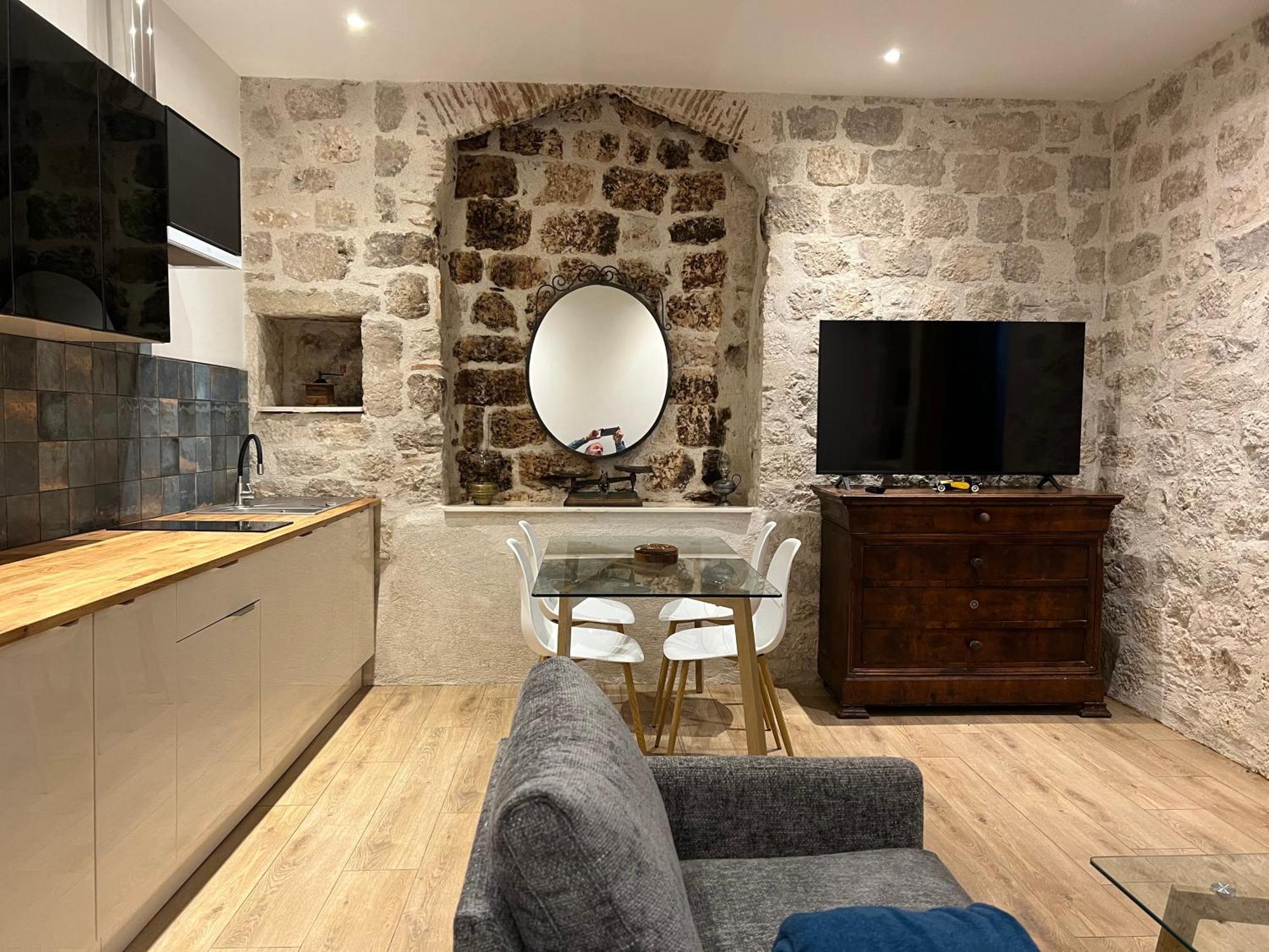 Le Beffroi Aparthotel Tournon-d'Agenais Ngoại thất bức ảnh
