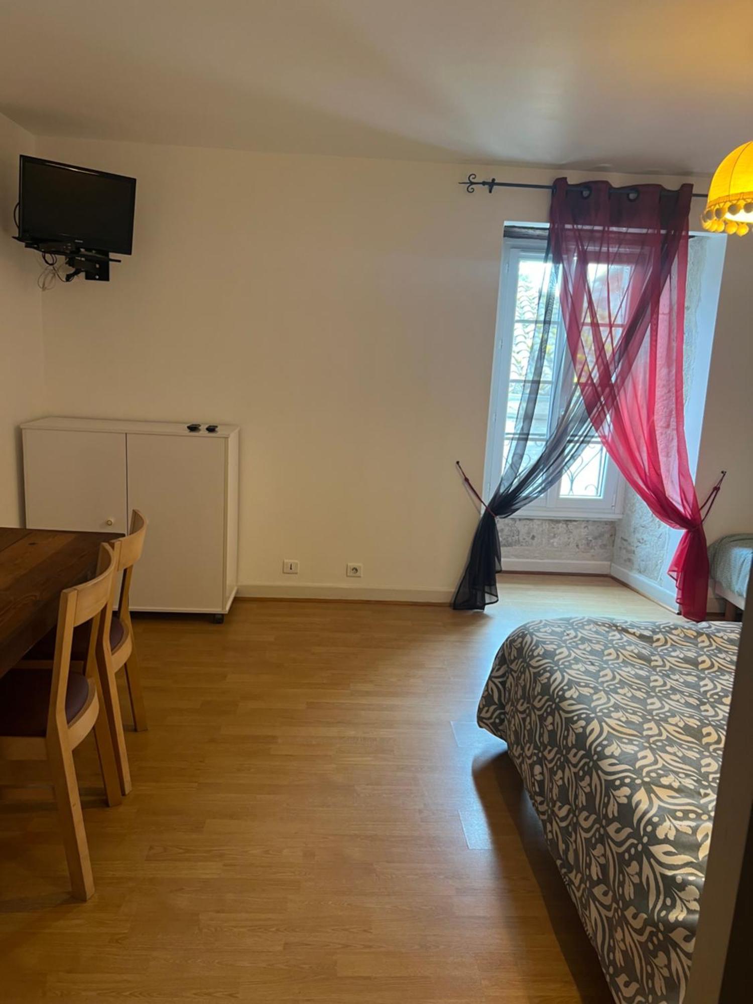 Le Beffroi Aparthotel Tournon-d'Agenais Ngoại thất bức ảnh